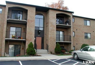 950 Cold Spring Rd unit 12, Allentown, PA 18103 - photo 1