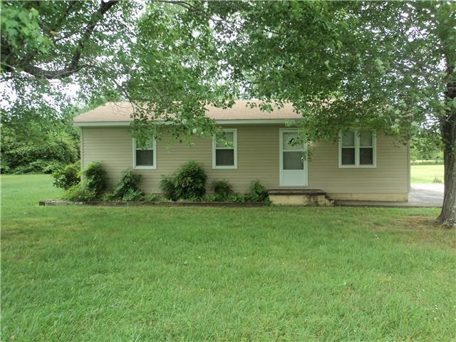 225 Lakeview St, Manchester, TN 37355 - photo 1