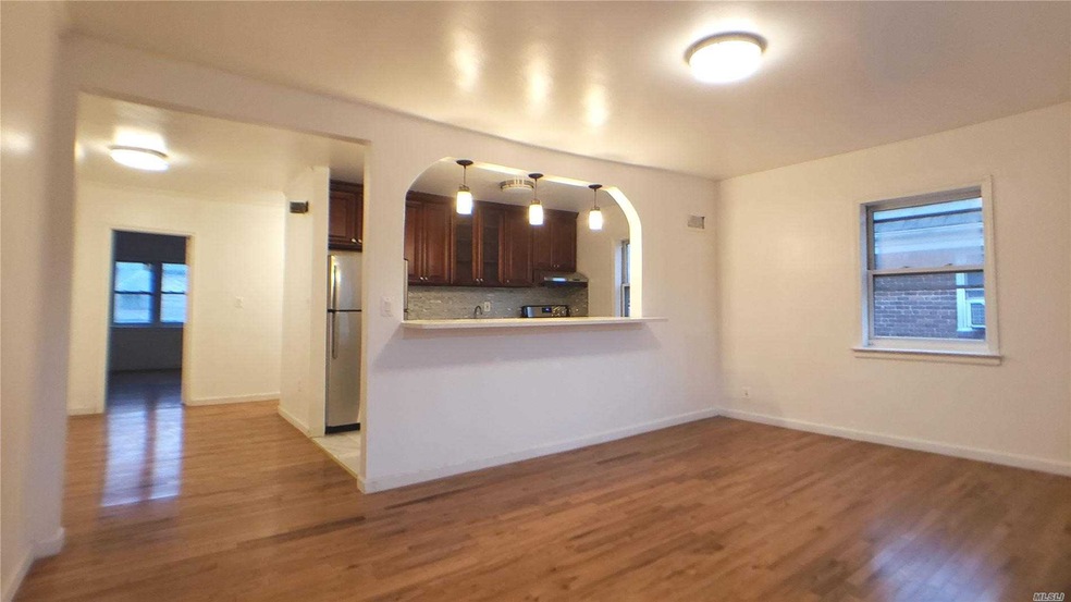 7564 197th St unit 2, Fresh Meadows, NY 11366 - photo 1