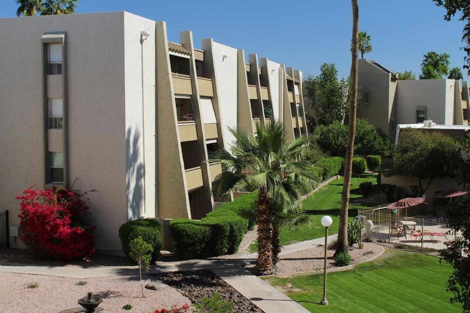 Maya Condos