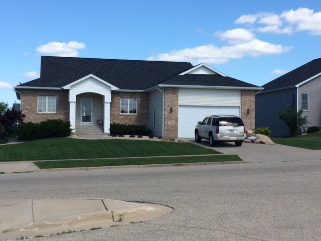 490 Alpine Pkwy, Oregon, WI 53575 - photo 1