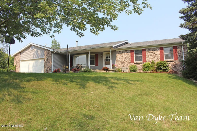 855 143rd Ave, Wayland, MI 49348 - photo 1