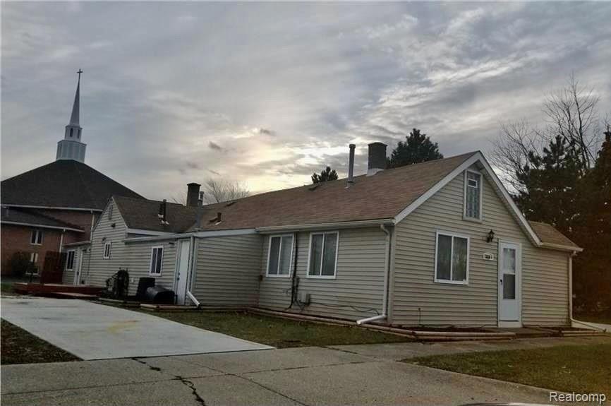 13650 Mckinley Ave, Warren, MI 48089 - photo 1