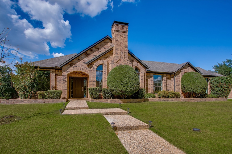 Pending $558,000 • Co-Listing Agent