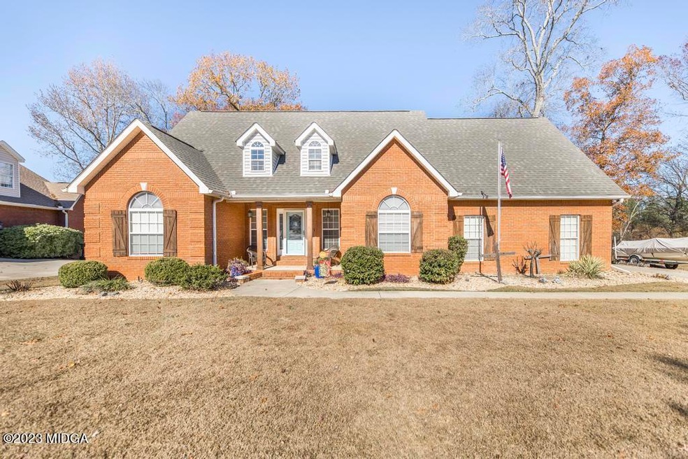 614 Bay Laurel Cir, Warner Robins, GA 31088 - photo 1