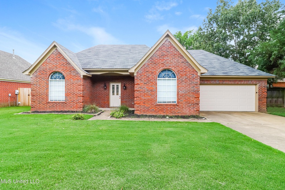 5745 Stone St, Olive Branch, MS 38654 - photo 1