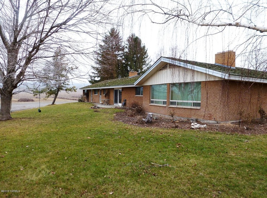 171 Hoff Road, Moxee, WA