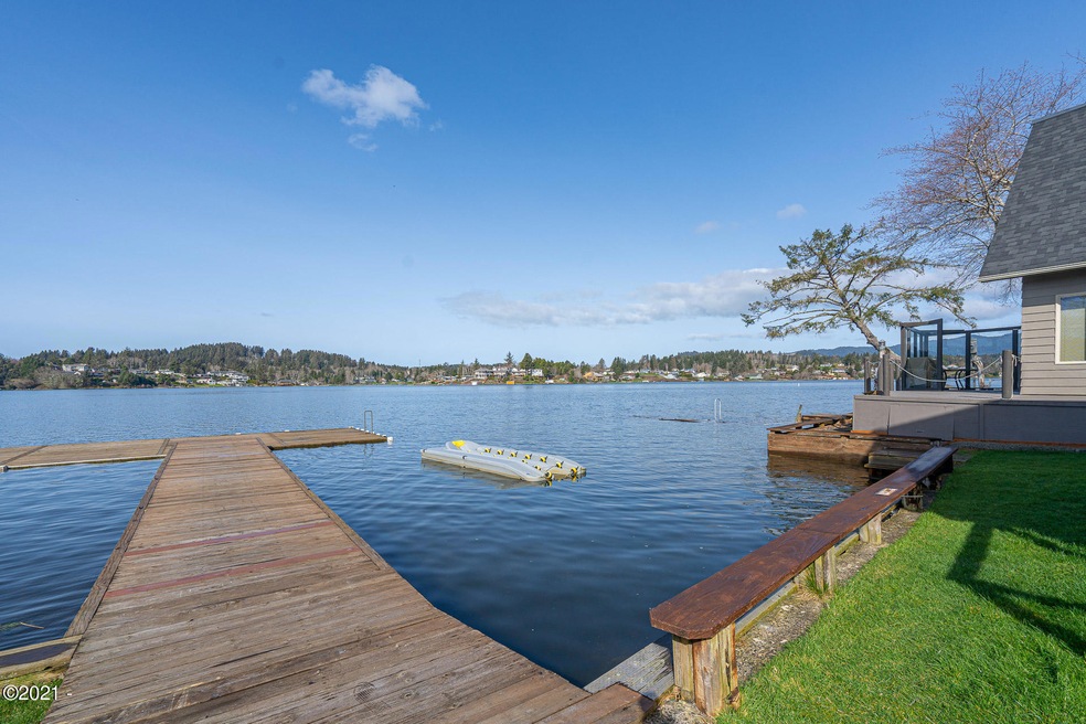 Dock & View