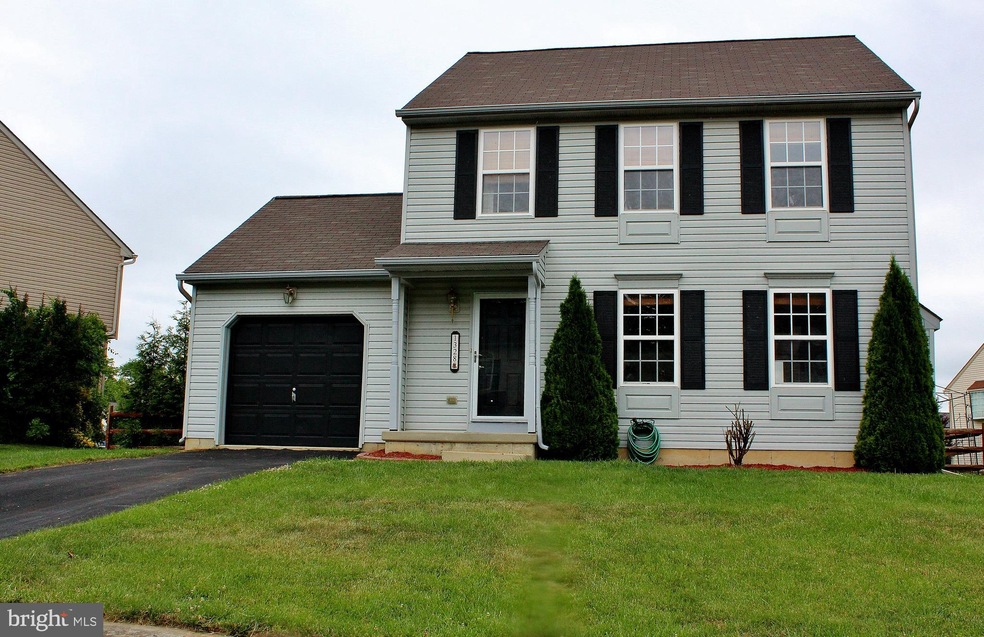 1328 Goldeneye Dr, New Castle, DE 19720 - photo 1