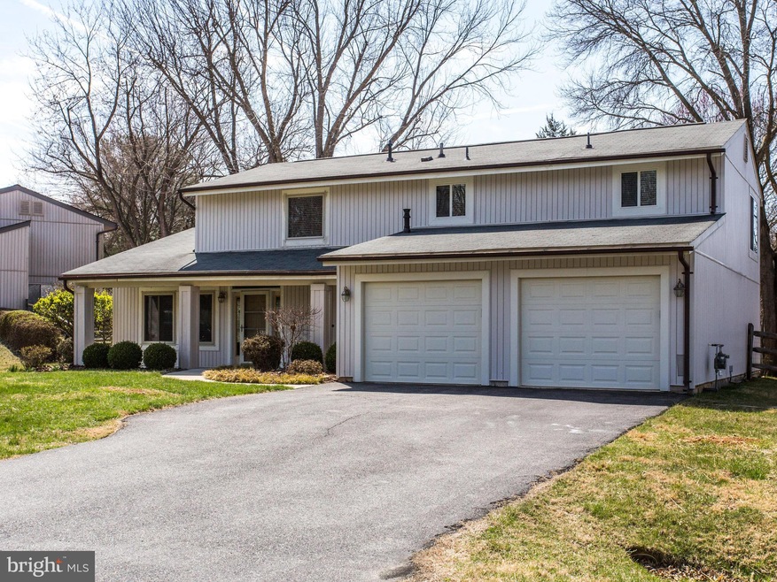 14712 Pebble Hill Ln, North Potomac, MD 20878 - photo 1