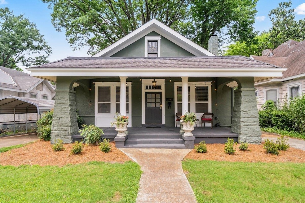 Beautiful Bungalow in the Heart of Cooper Young!