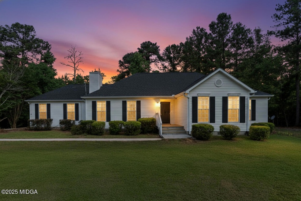 194 Welker Cir, Macon, GA 31211 - photo 1