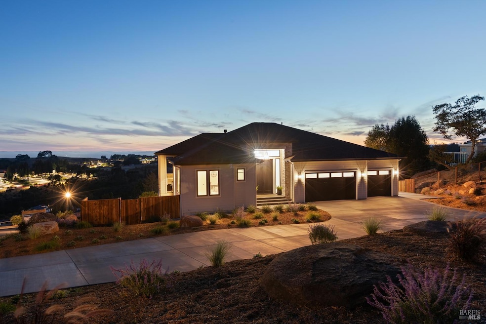 Under Contract $2,499,000 • Co-Listing Agent