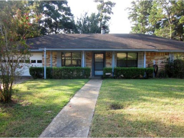 2812 Sullivan Dr, Nacogdoches, TX 75964 - photo 1