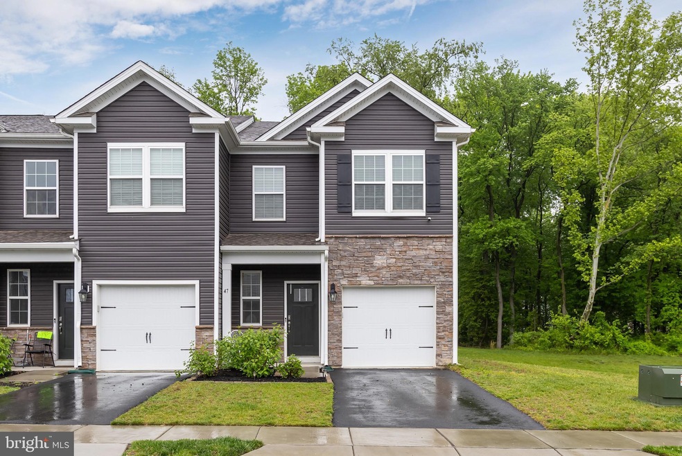 47 Katherine Dr, Burlington, NJ 08016 - photo 1