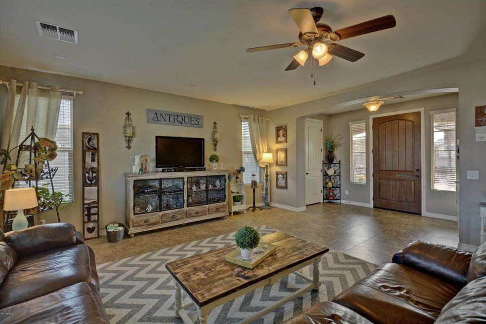 682 W Leatherwood Ave, San Tan Valley, AZ 85140 - photo 1