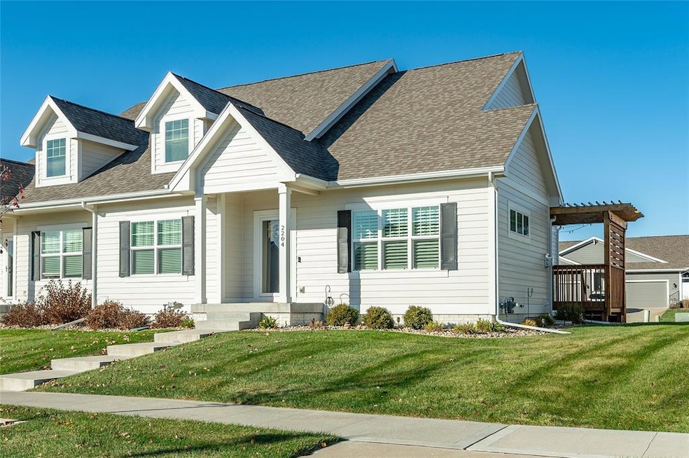 2204 SW Westwood St, Ankeny, IA 50023 - photo 1