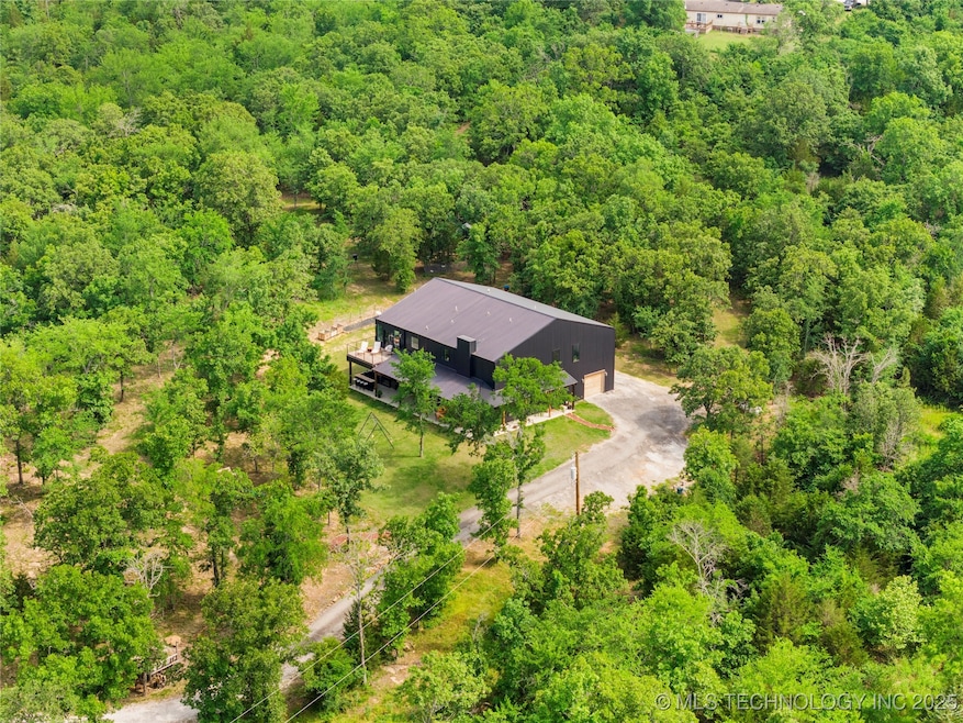 Turn-key Barndominium Opportunity on 5 Acres!
