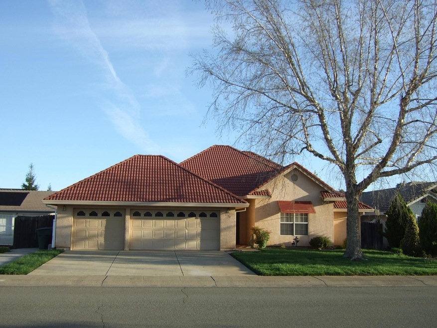 2170 Darsha Ln, Redding, CA 96003 - photo 1