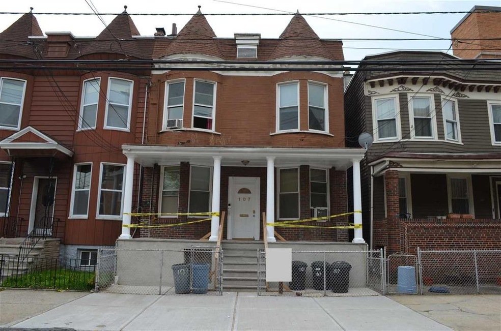 107 Ferry St unit 4 (2R), Jersey City, NJ 07307 - photo 1