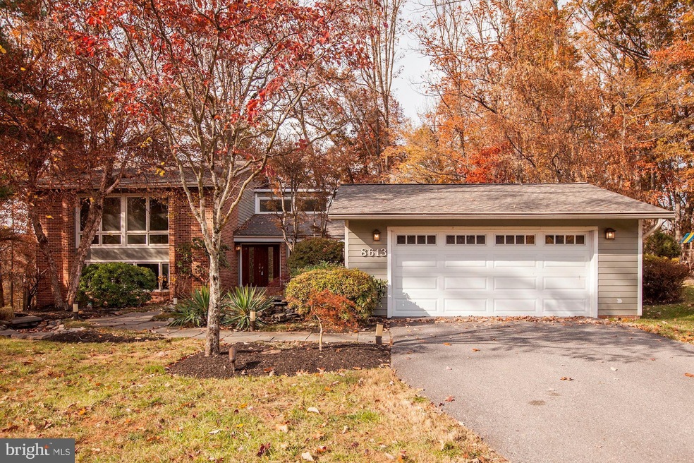 8613 Carlynn Dr, Bethesda, MD 20817 - photo 1