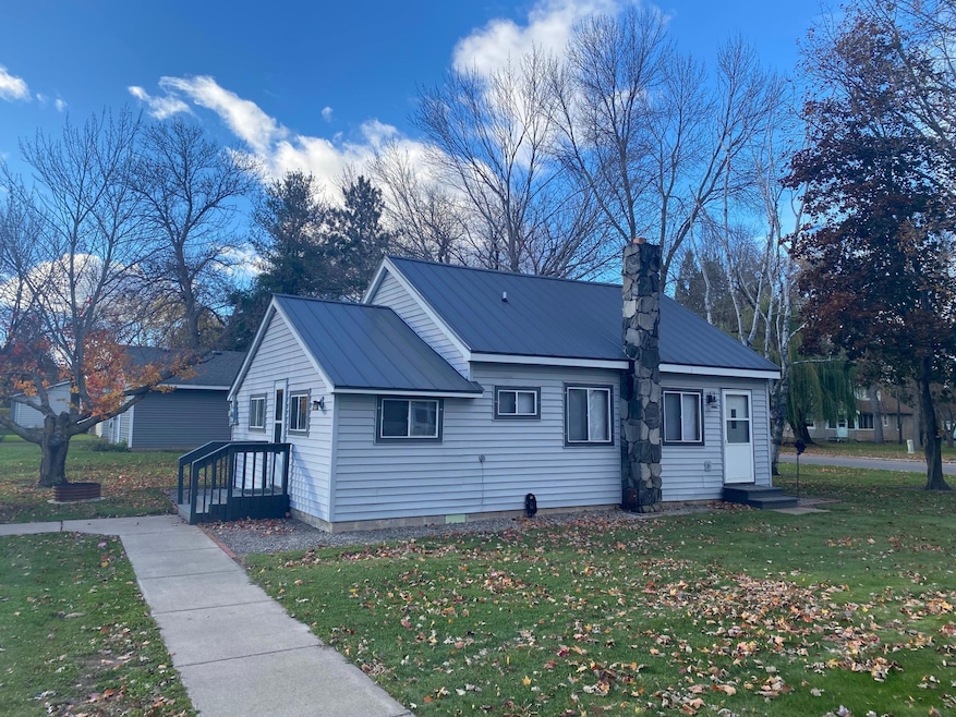 202 E Rutherford St, Ogilvie, MN 56358 - photo 1