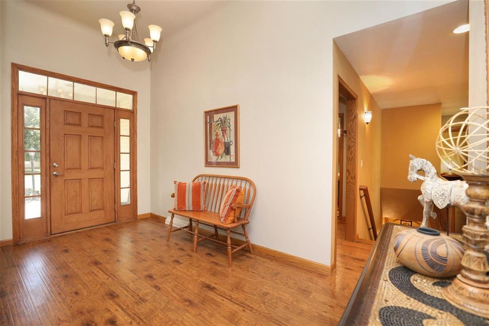 W6036 Strawflower Dr, Appleton, WI 54915 - photo 1