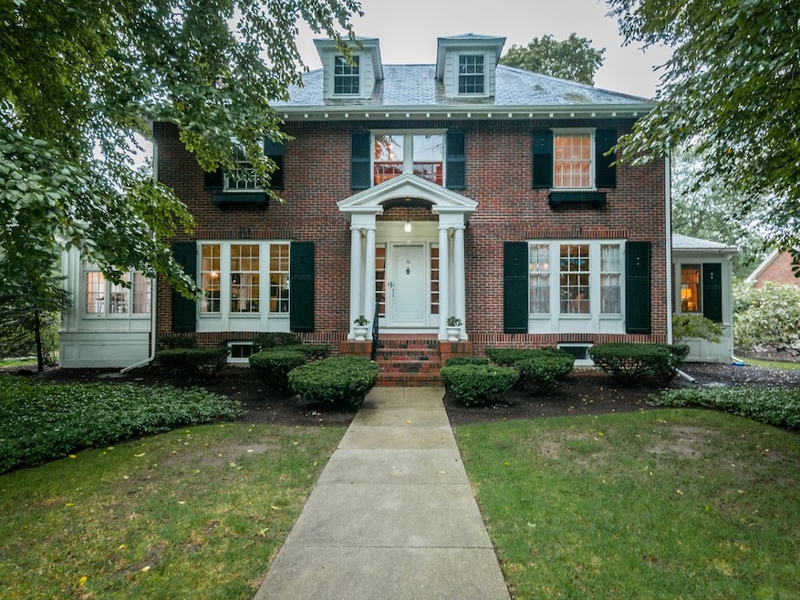 35 Howland Rd, West Newton, MA 02465 - photo 1