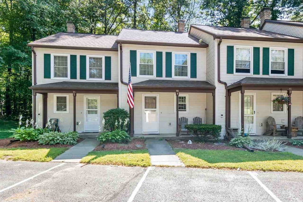 44 Whispering Pines Condominium unit 4, Colchester, VT 05446 - photo 1