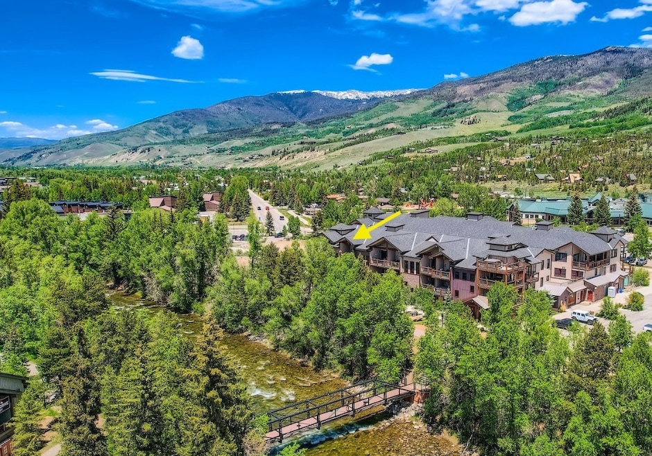 Sold $1,100,000 • Co-Listing Agent