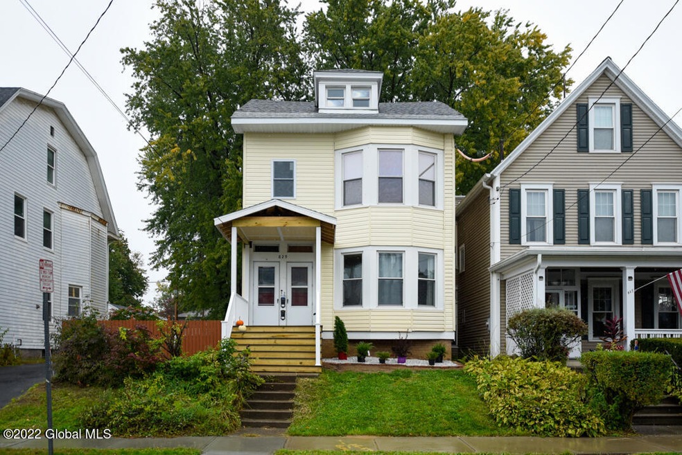 829 Lancaster St, Albany, NY 12203 - photo 1