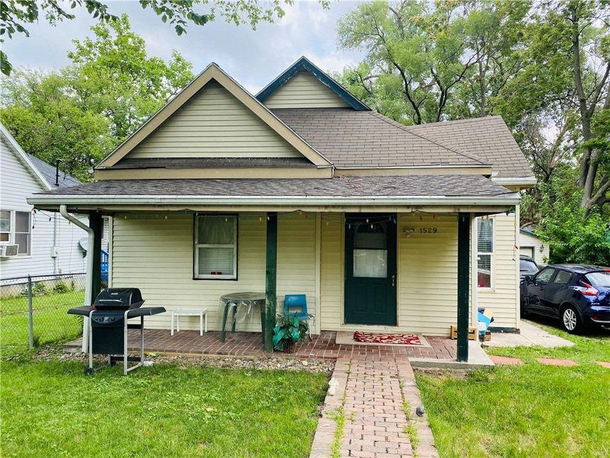 1529 18th St, Des Moines, IA 50314 - photo 1
