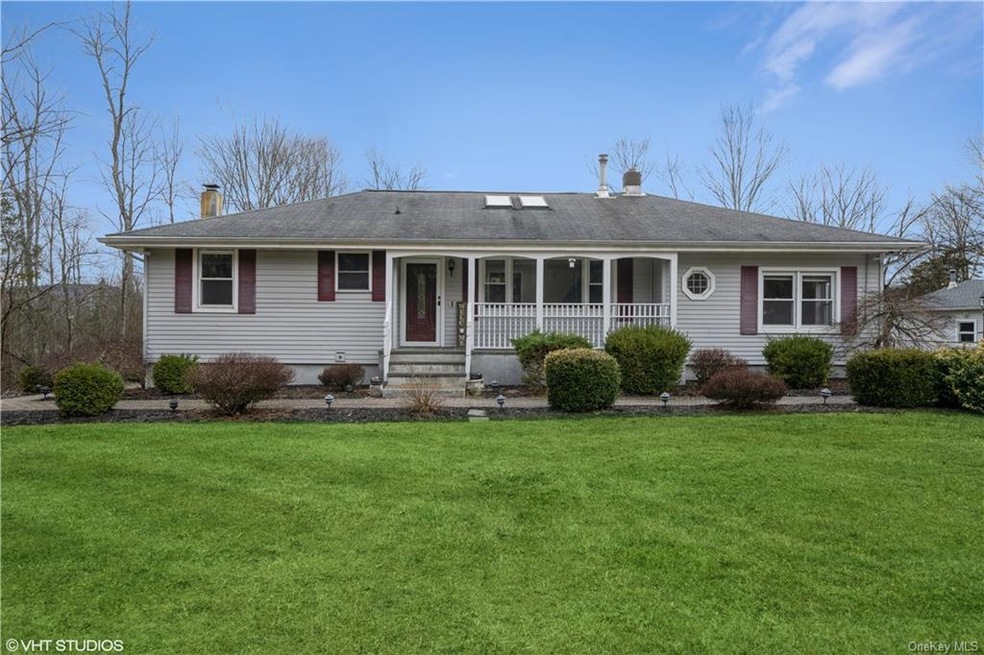 91 Round Hill Rd, Washingtonville, NY 10992 - photo 1