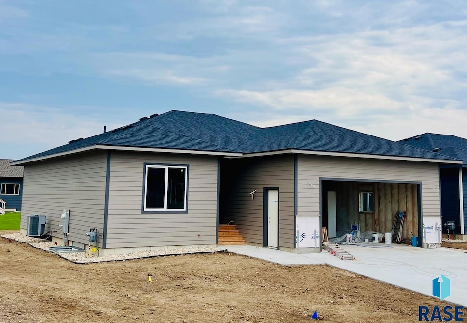 Pending $359,900