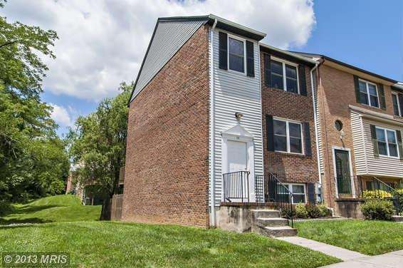 26 Piedmont Ct, Halethorpe, MD 21227 - photo 1