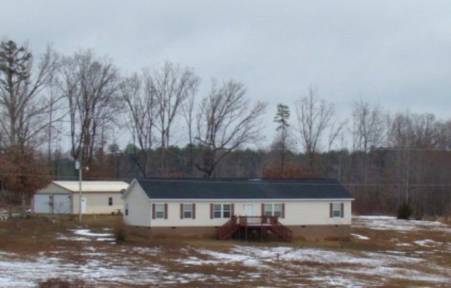 3109 Bagleys Mill Rd, South Hill, VA 23970 - photo 1