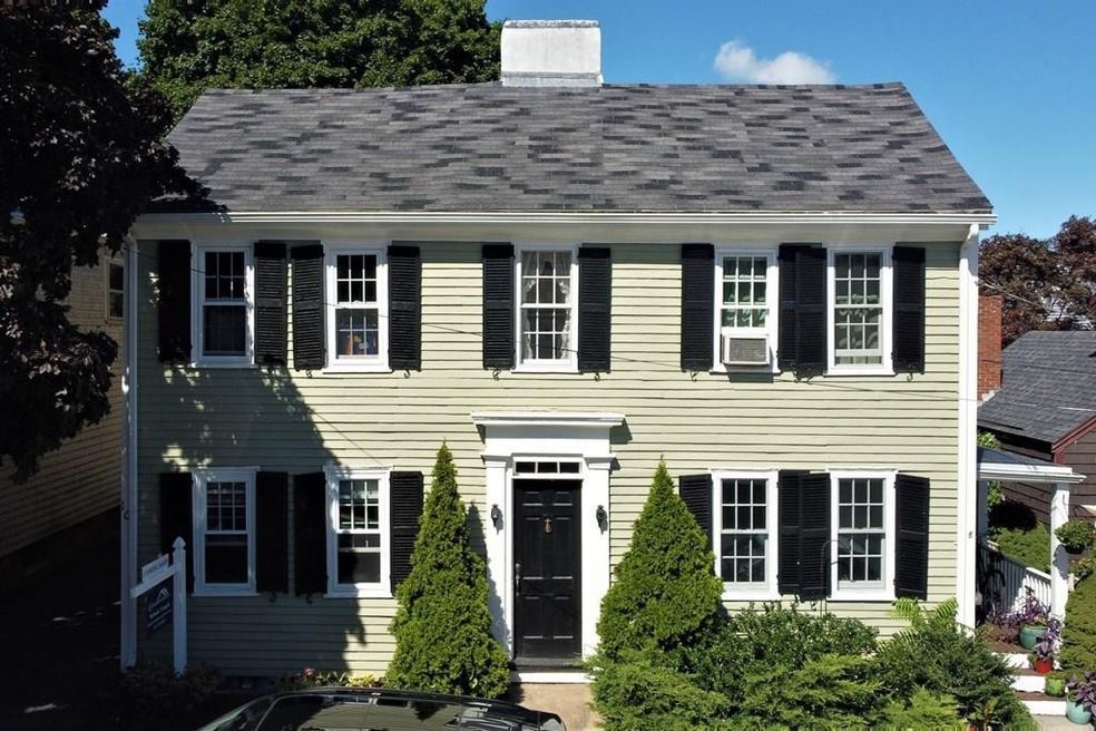 10 Warren St unit 1, Newburyport, MA 01950 - photo 1