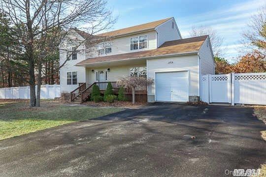 1 Long Acre Ct, Medford, NY 11763 - photo 1