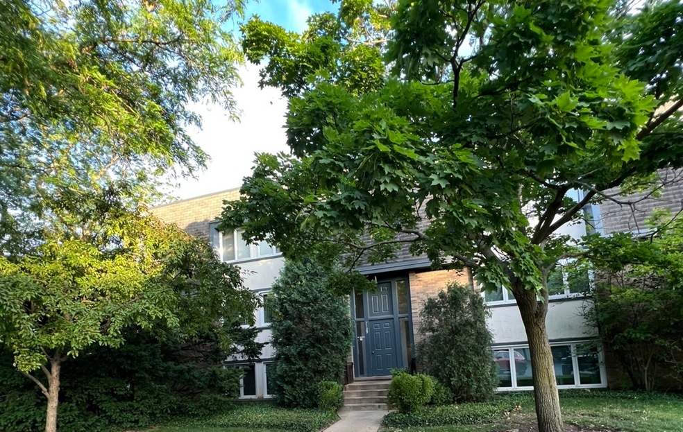 2129 Ammer Ridge Ct unit 302, Glenview, IL 60025 - photo 1