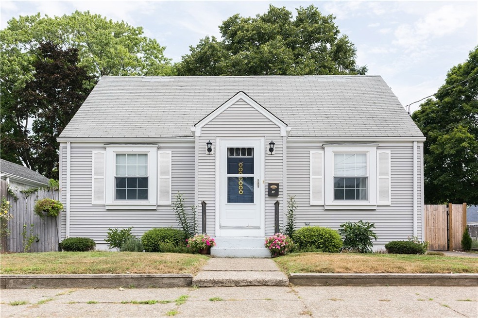 16 Corrente Ave, Pawtucket, RI 02861 - photo 1