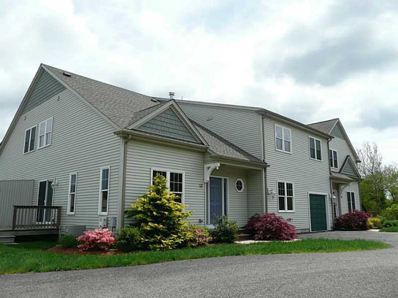 222 Post Rd unit 5A, Westerly, RI 02891 - photo 1