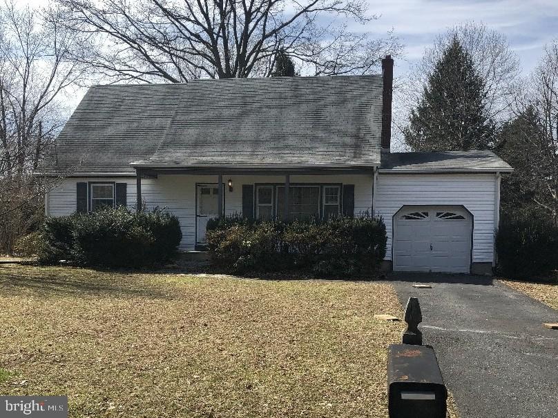 1 Oak Branch Rd, East Windsor, NJ 08512 - photo 1