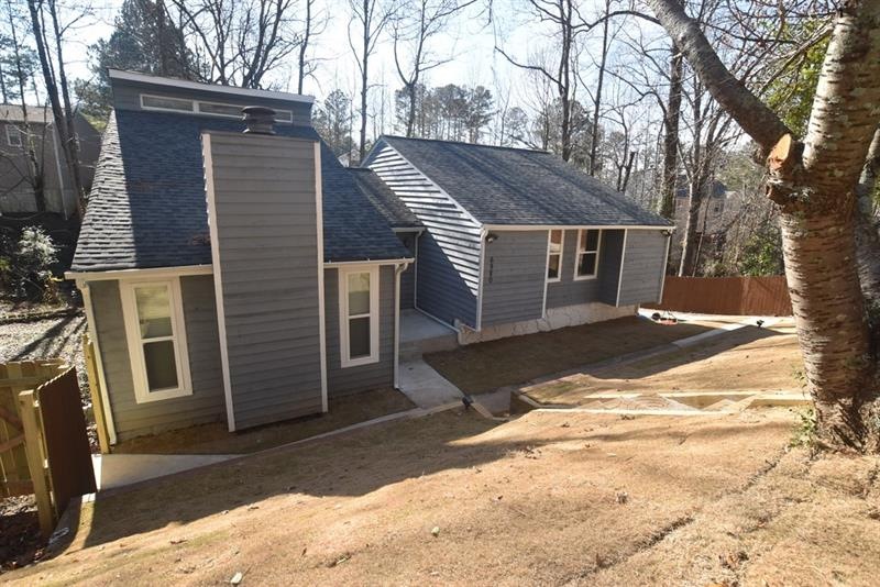 Recently Renovated 3BR/2.5BA Ranch Home in Cobb Co