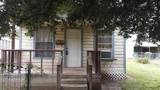 1008 S Kansas Ave, Weslaco, TX 78596 - photo 1