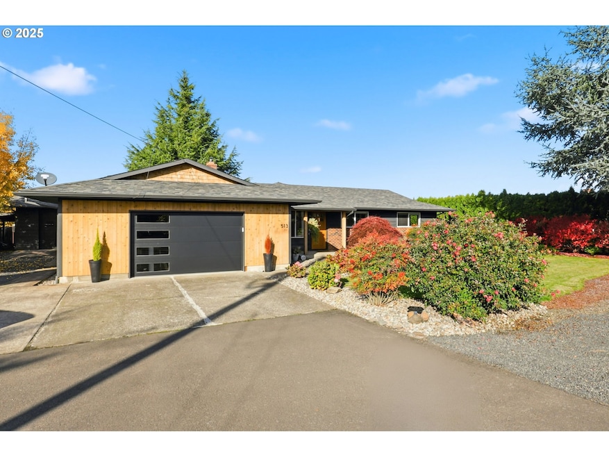 513 Alder St, Mount Angel, OR 97362 - photo 1