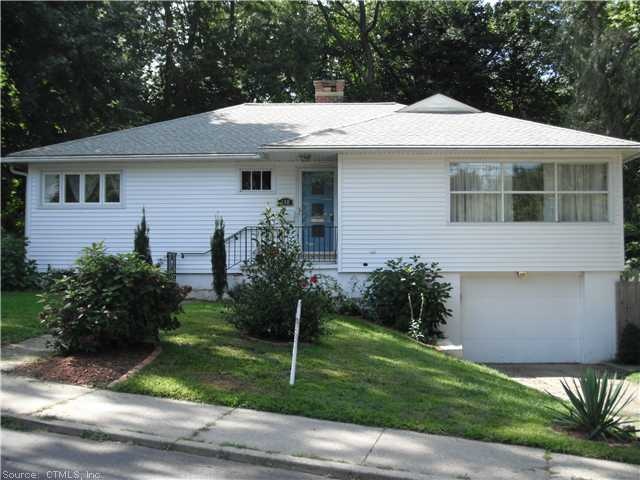 192 Moran St, Waterbury, CT 06704 - photo 1