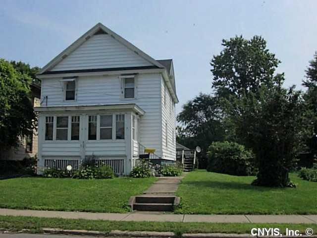 Exterior Front Lovely colonial on almost a 1/2 acr