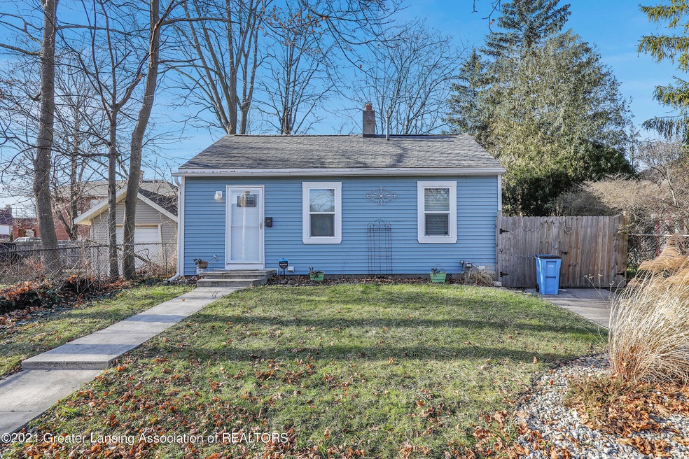 224 Huron St, Lansing, MI 48915 - photo 1