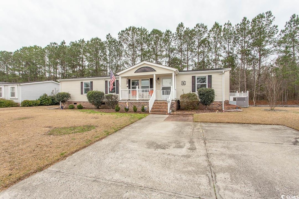 Manufactured / mobile home featuring crawl space, 
