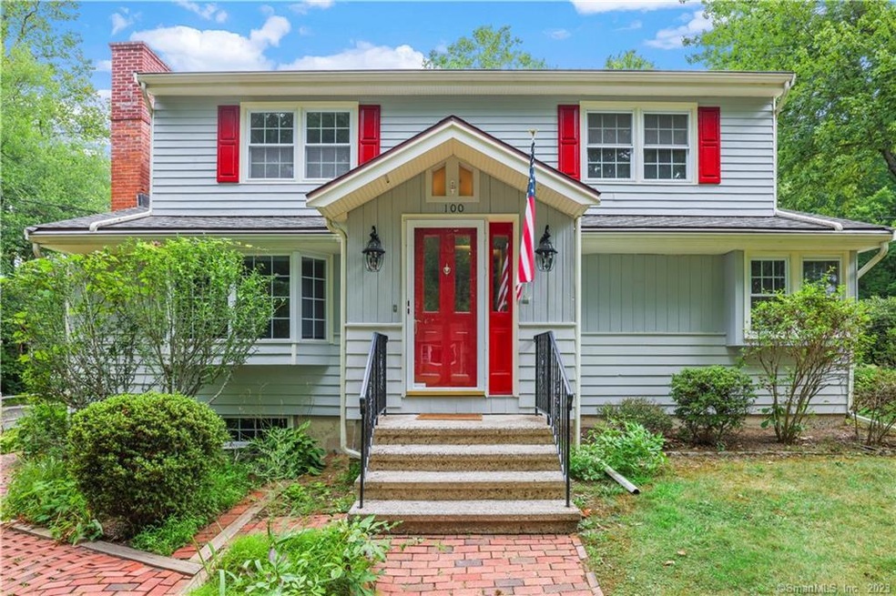 100 Blackhouse Rd, Trumbull, CT 06611 - photo 1